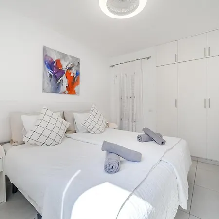 Sunset - Playa Americas Appartement